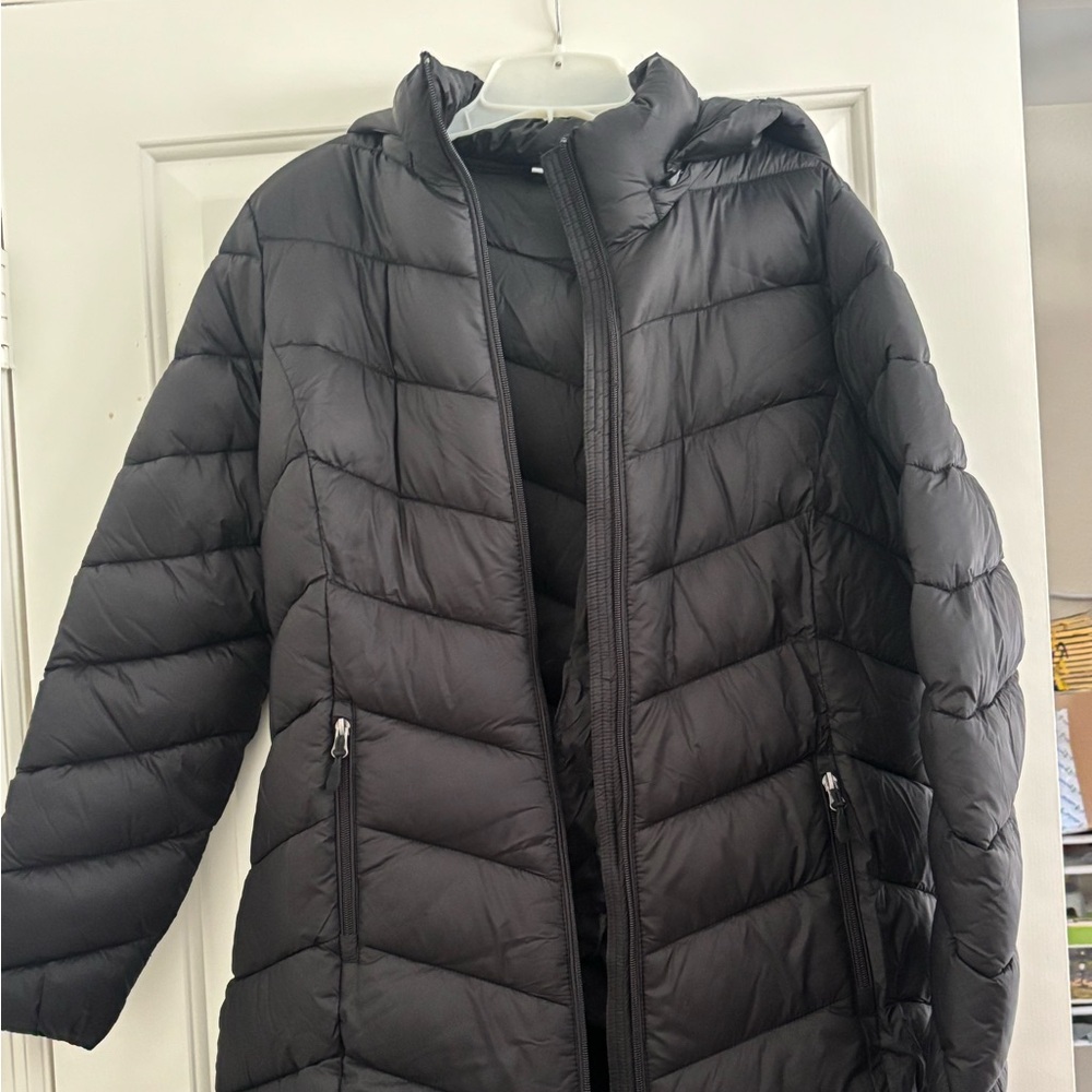 Women's Black Puffer Jacket
